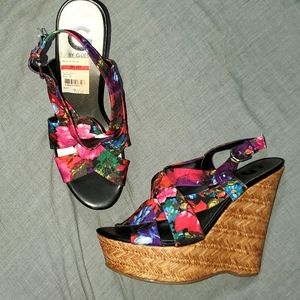 New Guess Wedges